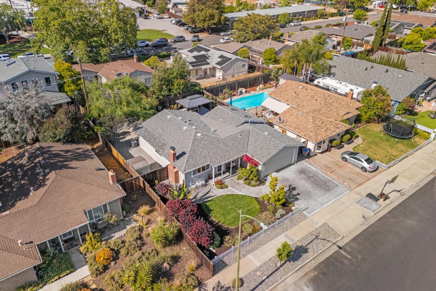 Detail Gallery Image 36 of 40 For 1925 Adelaide Way, San Jose,  CA 95124 - 3 Beds | 2 Baths