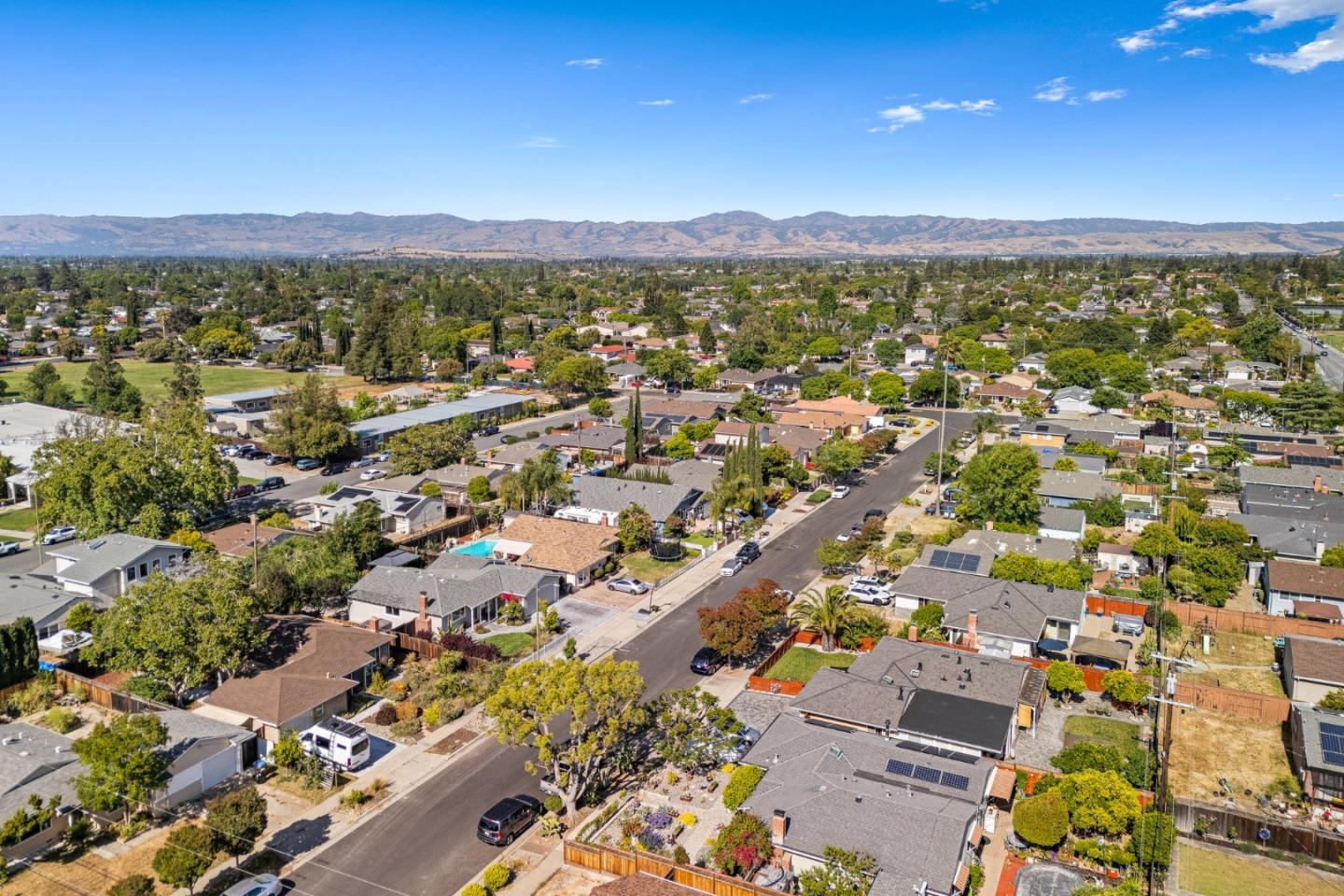 Detail Gallery Image 37 of 40 For 1925 Adelaide Way, San Jose,  CA 95124 - 3 Beds | 2 Baths