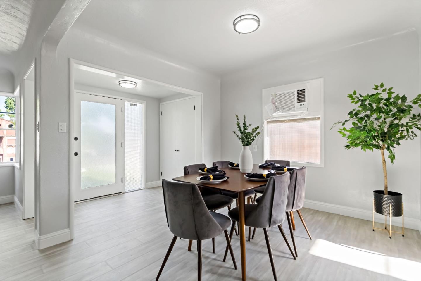 Detail Gallery Image 20 of 61 For 413 Santa Barbara Ave, Modesto,  CA 95354 - 2 Beds | 1 Baths