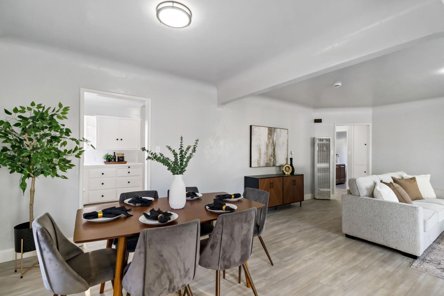 Detail Gallery Image 24 of 61 For 413 Santa Barbara Ave, Modesto,  CA 95354 - 2 Beds | 1 Baths
