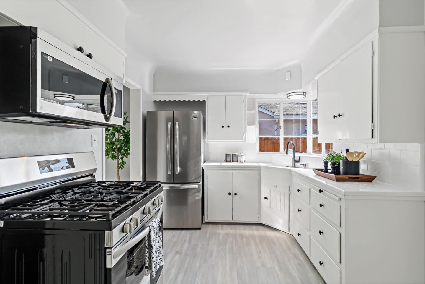 Detail Gallery Image 36 of 61 For 413 Santa Barbara Ave, Modesto,  CA 95354 - 2 Beds | 1 Baths