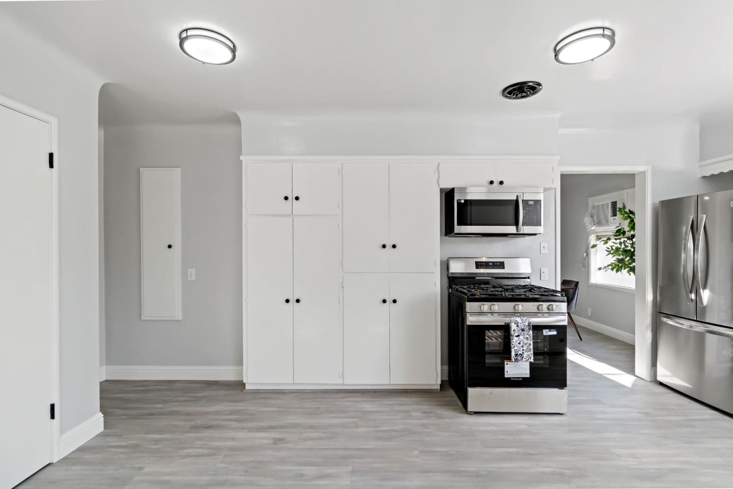 Detail Gallery Image 42 of 61 For 413 Santa Barbara Ave, Modesto,  CA 95354 - 2 Beds | 1 Baths