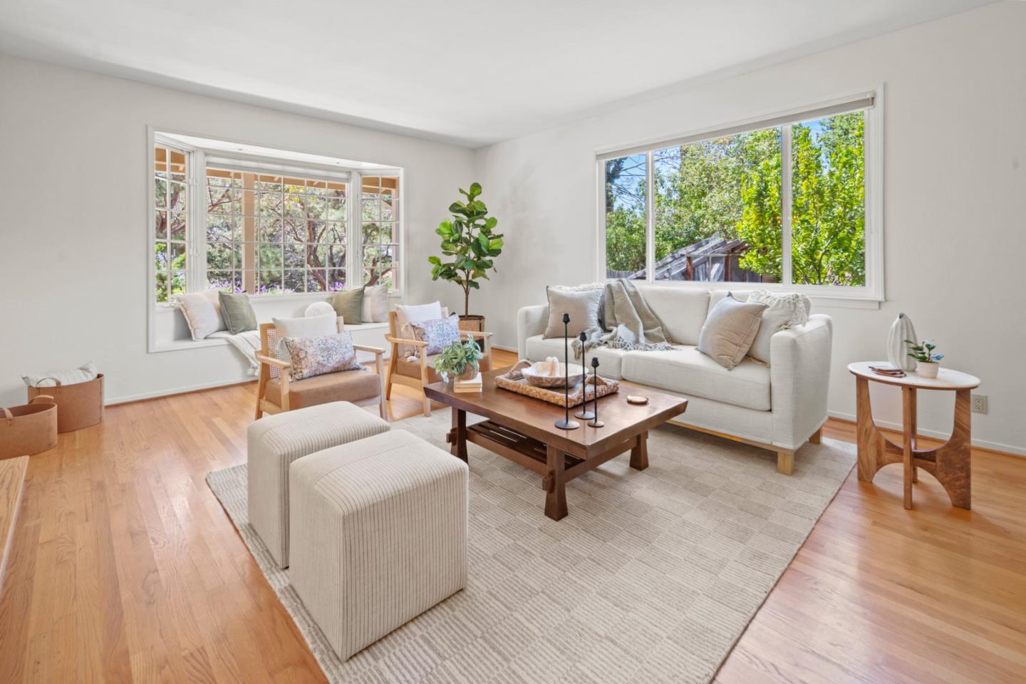 Detail Gallery Image 3 of 17 For 25380 Telarana Way, Carmel,  CA 93923 - 4 Beds | 2/1 Baths