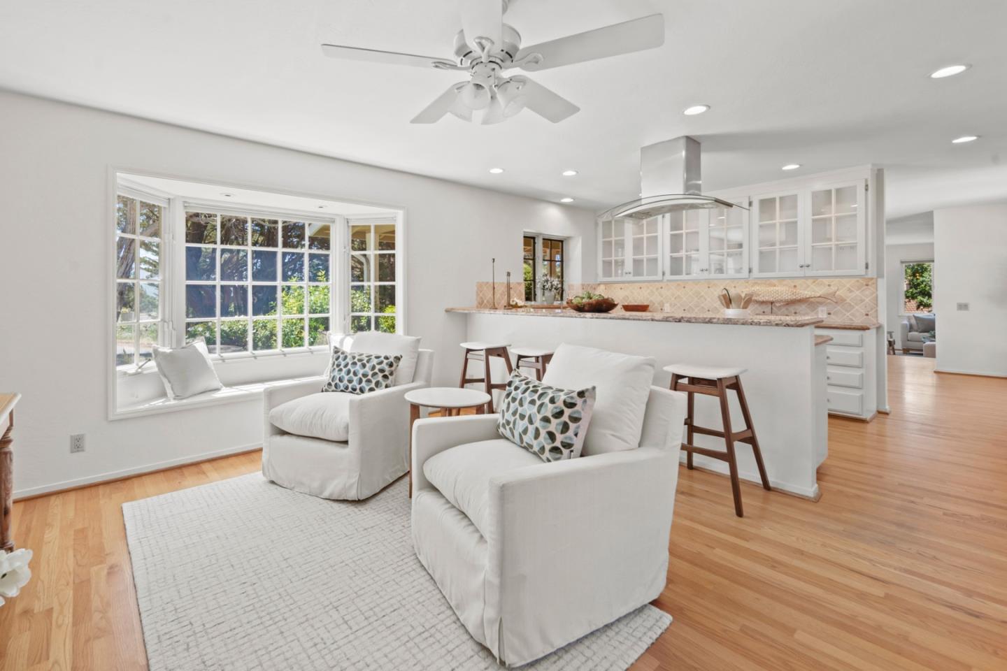 Detail Gallery Image 7 of 17 For 25380 Telarana Way, Carmel,  CA 93923 - 4 Beds | 2/1 Baths