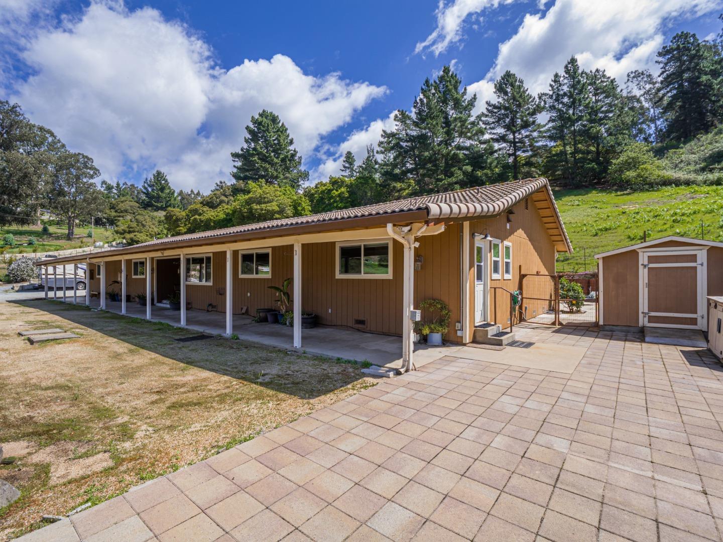 Detail Gallery Image 10 of 91 For 20150 Tarawild Ct, Prunedale,  CA 93907 - 3 Beds | 2/1 Baths