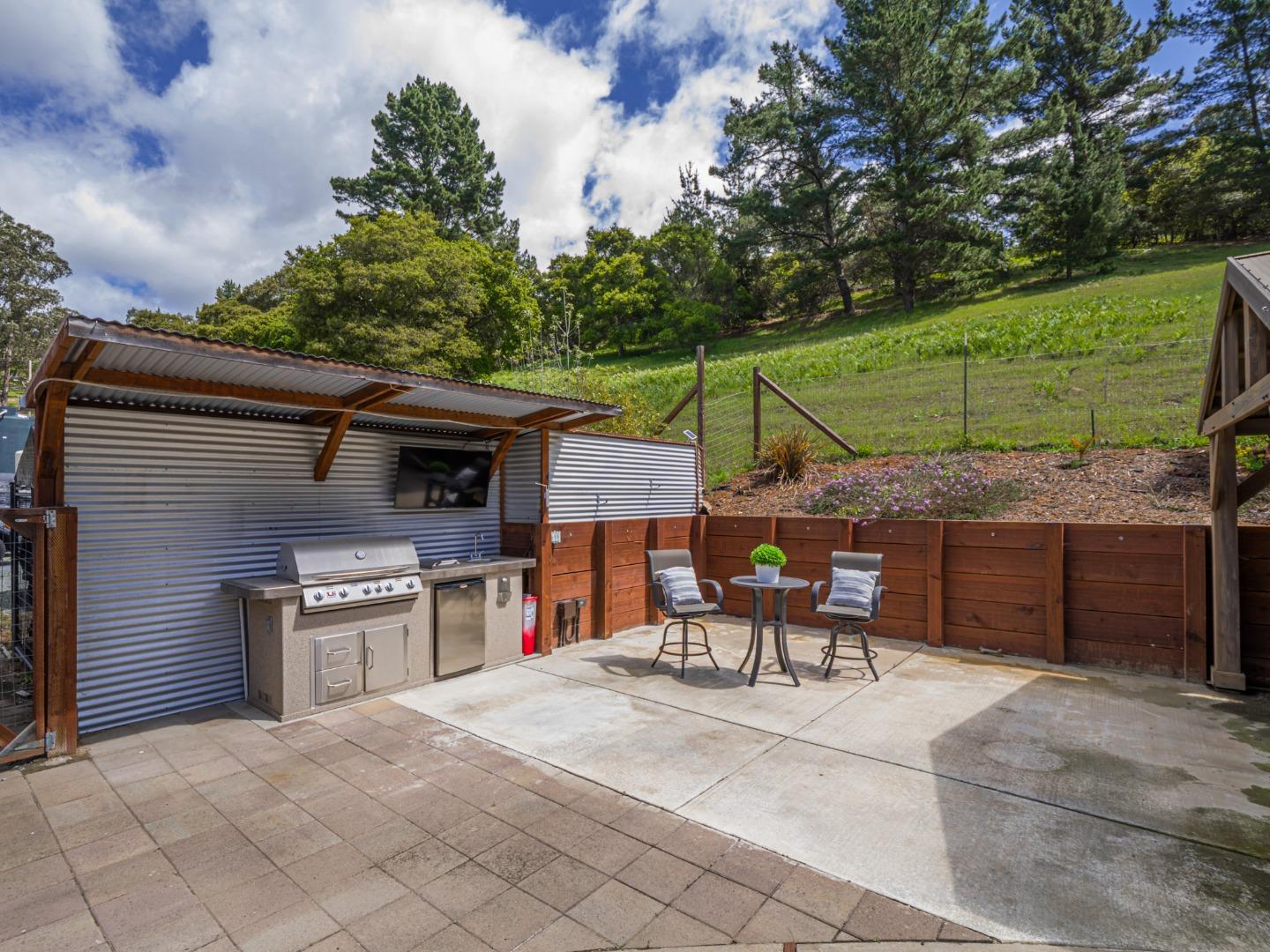 Detail Gallery Image 14 of 91 For 20150 Tarawild Ct, Prunedale,  CA 93907 - 3 Beds | 2/1 Baths