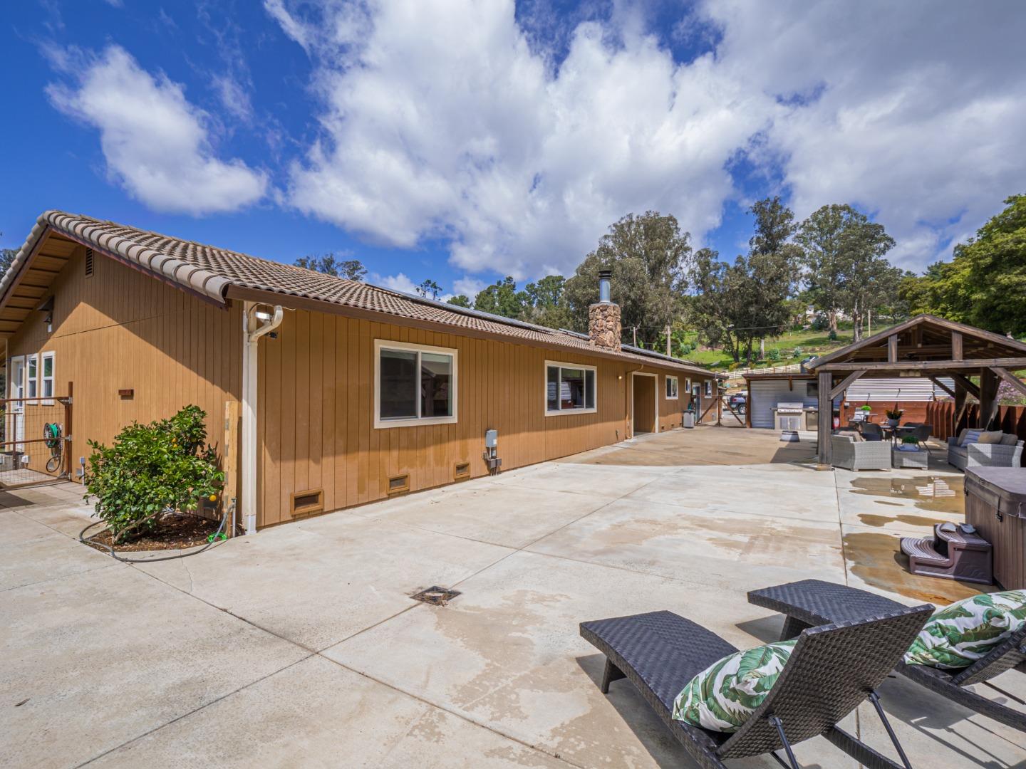 Detail Gallery Image 20 of 91 For 20150 Tarawild Ct, Prunedale,  CA 93907 - 3 Beds | 2/1 Baths