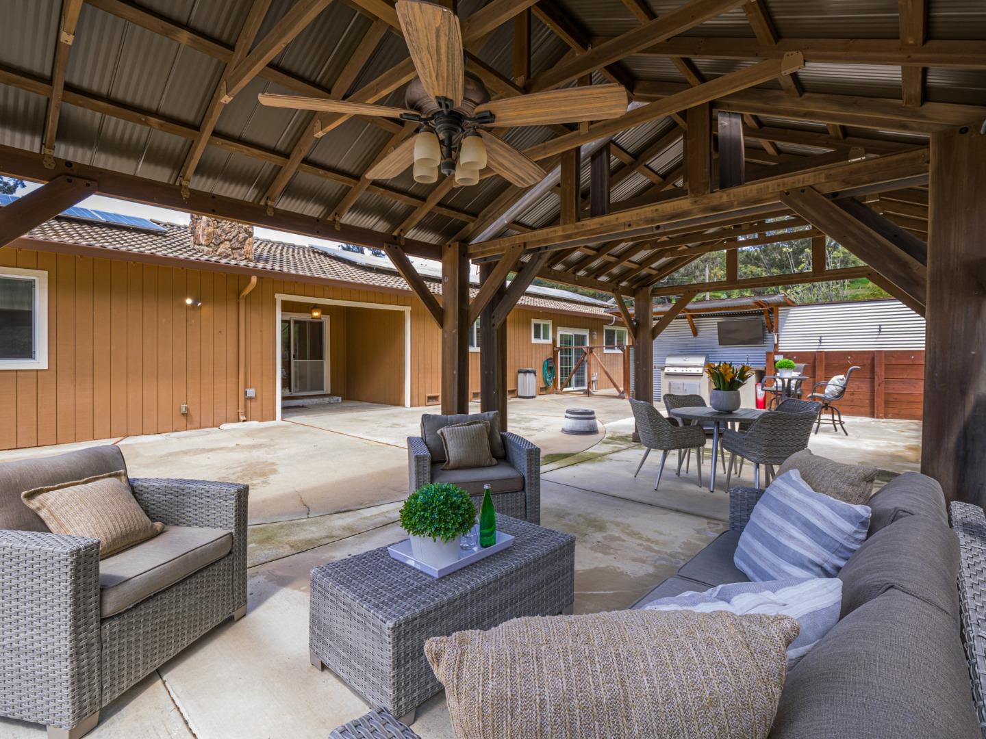 Detail Gallery Image 22 of 91 For 20150 Tarawild Ct, Prunedale,  CA 93907 - 3 Beds | 2/1 Baths