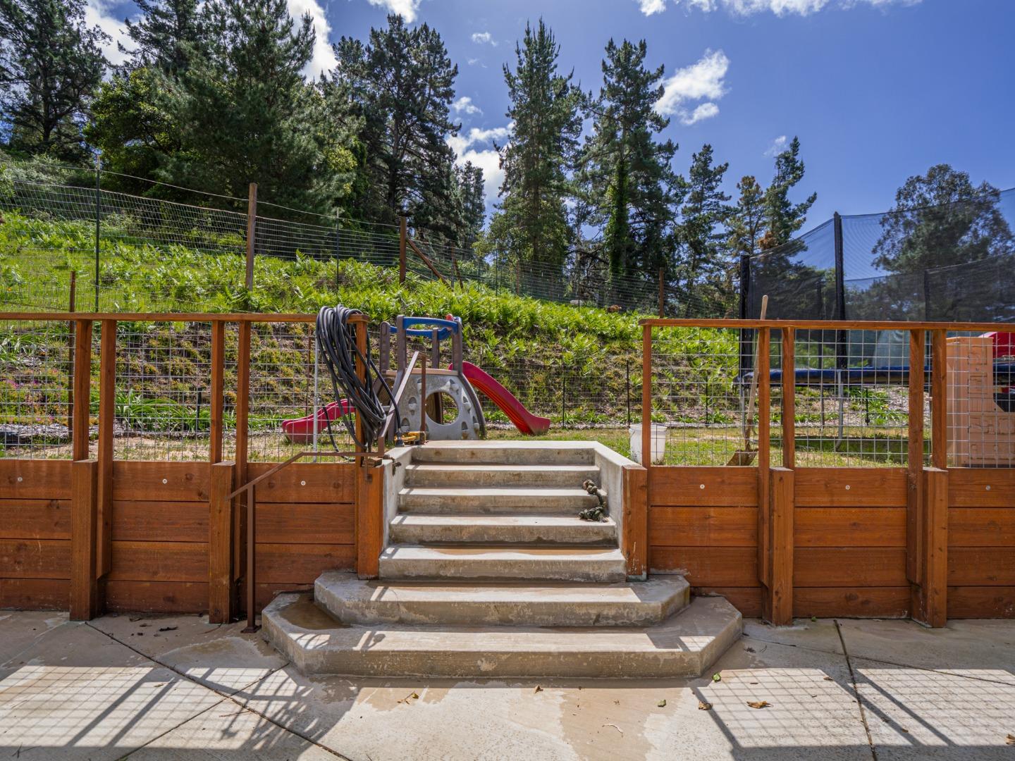 Detail Gallery Image 25 of 91 For 20150 Tarawild Ct, Prunedale,  CA 93907 - 3 Beds | 2/1 Baths