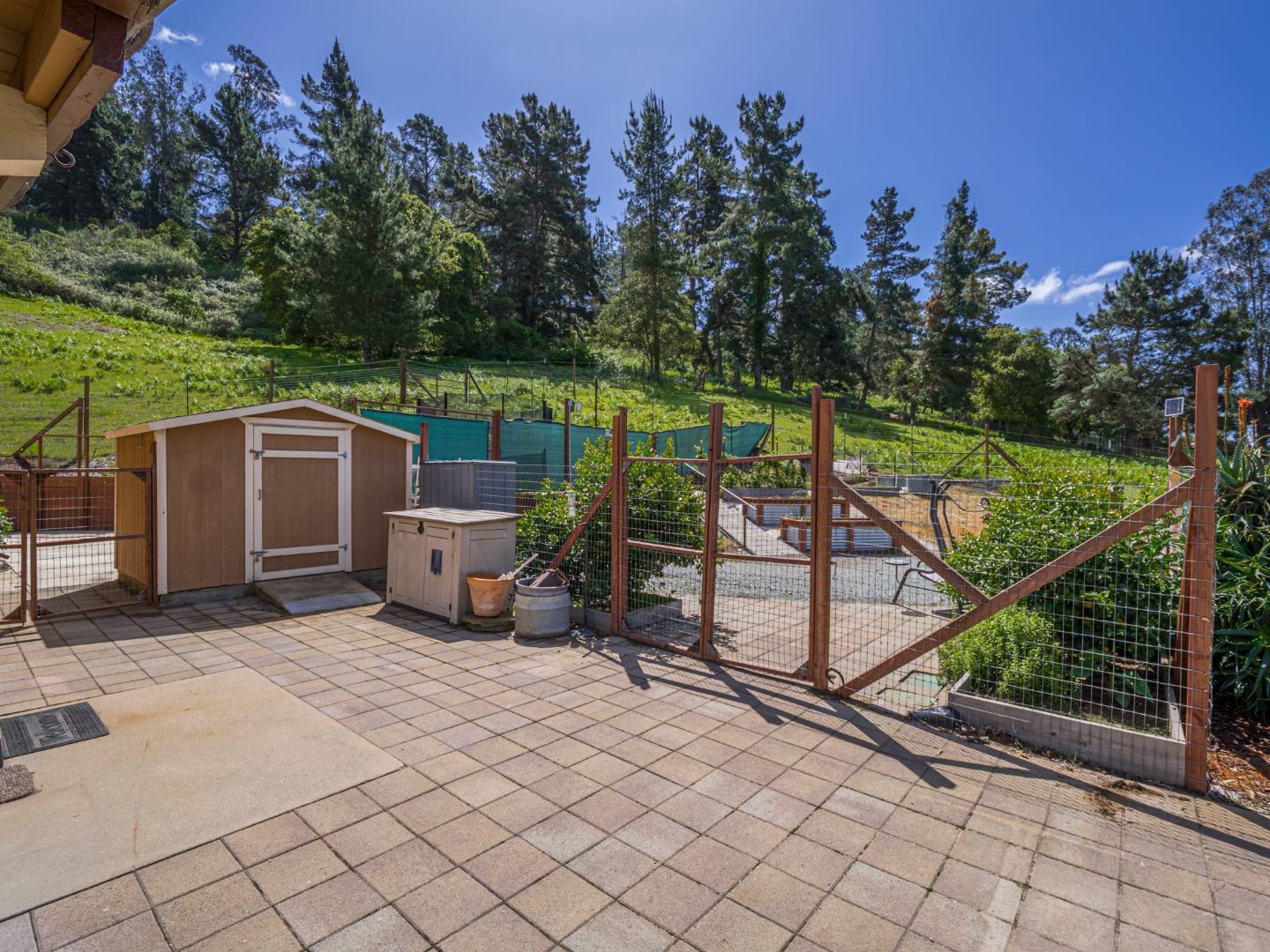 Detail Gallery Image 26 of 91 For 20150 Tarawild Ct, Prunedale,  CA 93907 - 3 Beds | 2/1 Baths