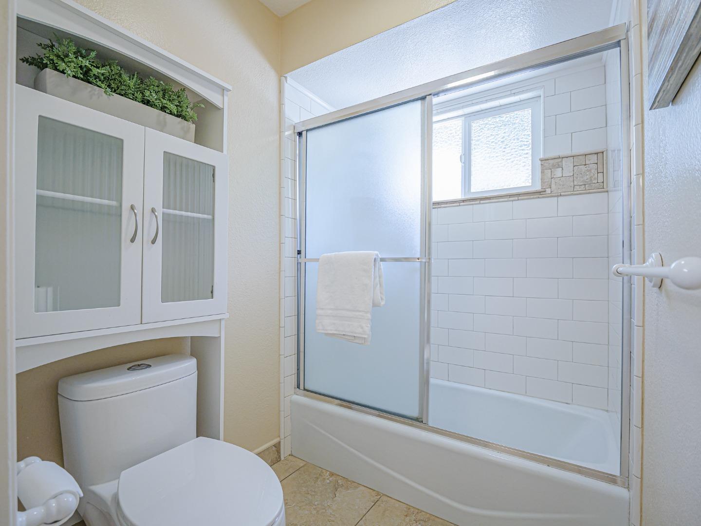 Detail Gallery Image 65 of 91 For 20150 Tarawild Ct, Prunedale,  CA 93907 - 3 Beds | 2/1 Baths