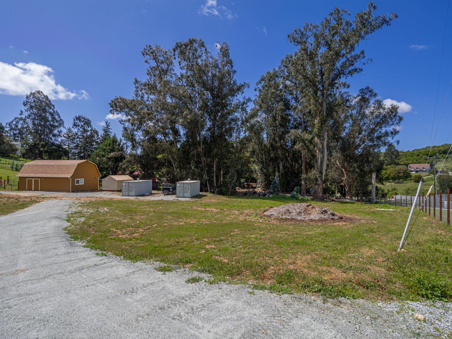 Detail Gallery Image 80 of 91 For 20150 Tarawild Ct, Prunedale,  CA 93907 - 3 Beds | 2/1 Baths