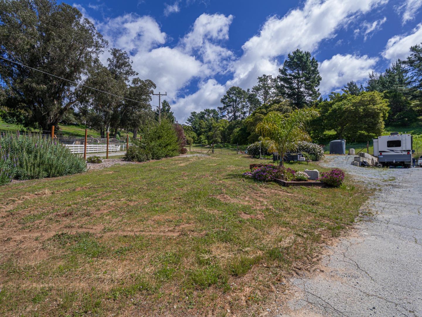 Detail Gallery Image 85 of 91 For 20150 Tarawild Ct, Prunedale,  CA 93907 - 3 Beds | 2/1 Baths