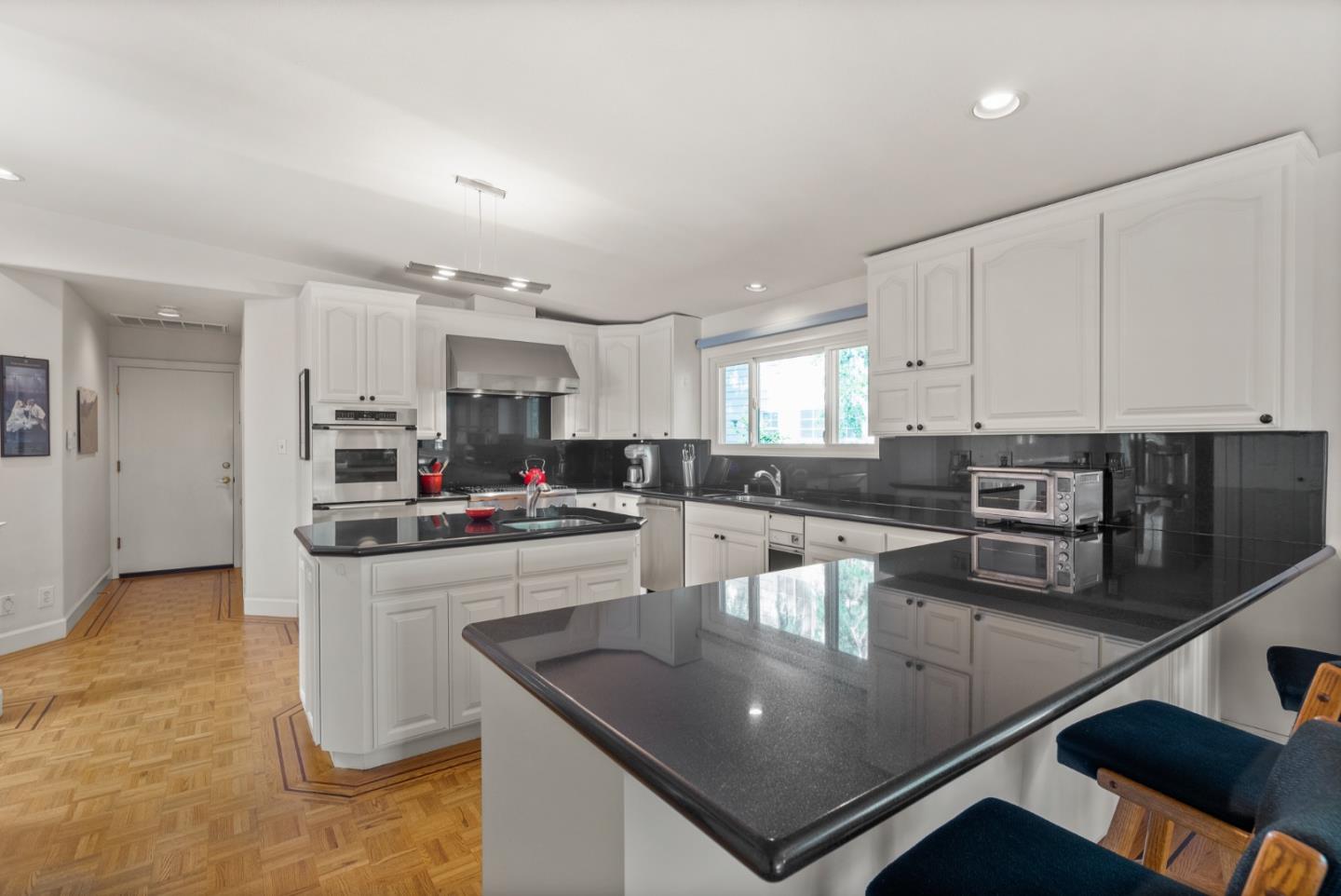 Detail Gallery Image 1 of 58 For 3920 Lakemead Way, Redwood City,  CA 94062 - 5 Beds | 4/1 Baths