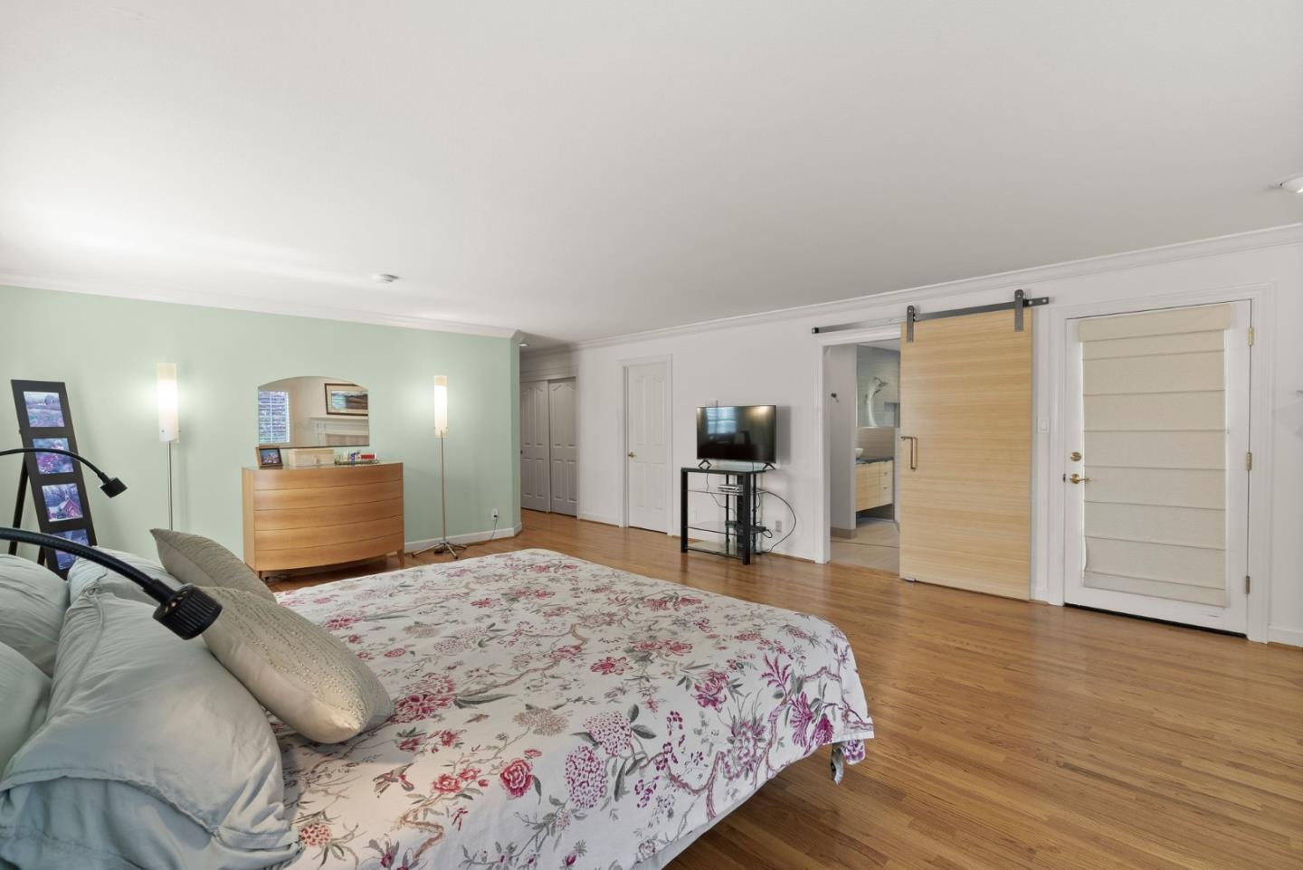 Detail Gallery Image 24 of 58 For 3920 Lakemead Way, Redwood City,  CA 94062 - 5 Beds | 4/1 Baths