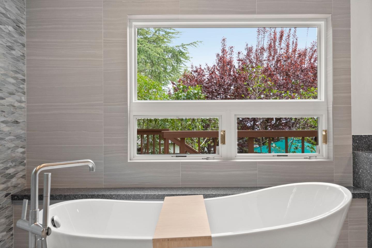 Detail Gallery Image 25 of 58 For 3920 Lakemead Way, Redwood City,  CA 94062 - 5 Beds | 4/1 Baths