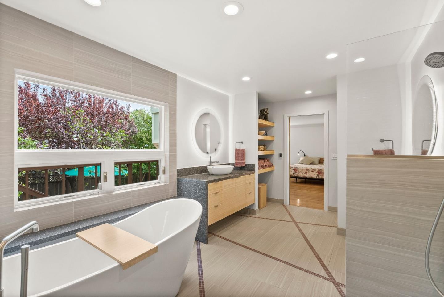 Detail Gallery Image 30 of 58 For 3920 Lakemead Way, Redwood City,  CA 94062 - 5 Beds | 4/1 Baths