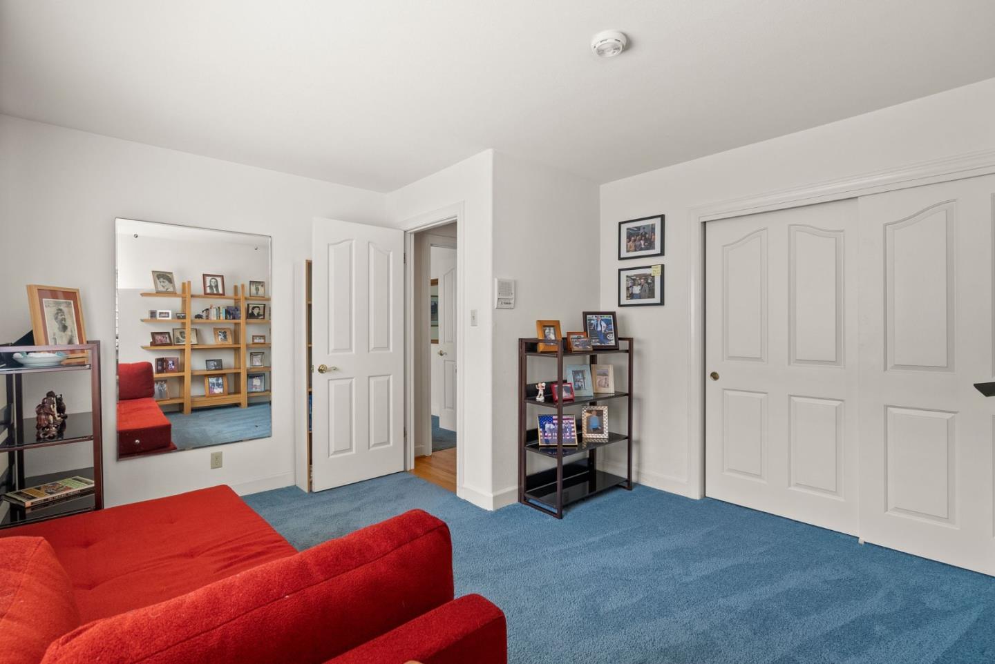 Detail Gallery Image 34 of 58 For 3920 Lakemead Way, Redwood City,  CA 94062 - 5 Beds | 4/1 Baths