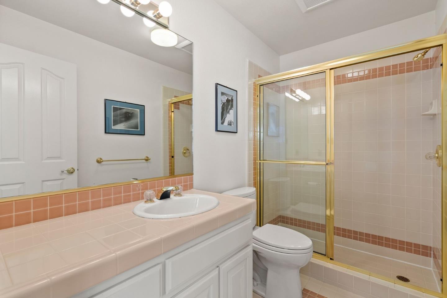 Detail Gallery Image 40 of 58 For 3920 Lakemead Way, Redwood City,  CA 94062 - 5 Beds | 4/1 Baths