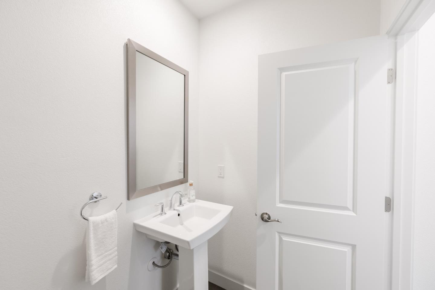 Detail Gallery Image 47 of 74 For 379 Hansen, Scotts Valley,  CA 95066 - 3 Beds | 2/1 Baths