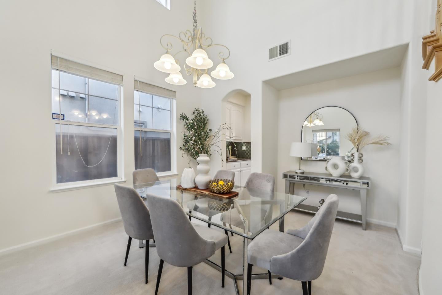 Detail Gallery Image 15 of 87 For 1781 Indigo Oak Ln, San Jose,  CA 95121 - 5 Beds | 4 Baths
