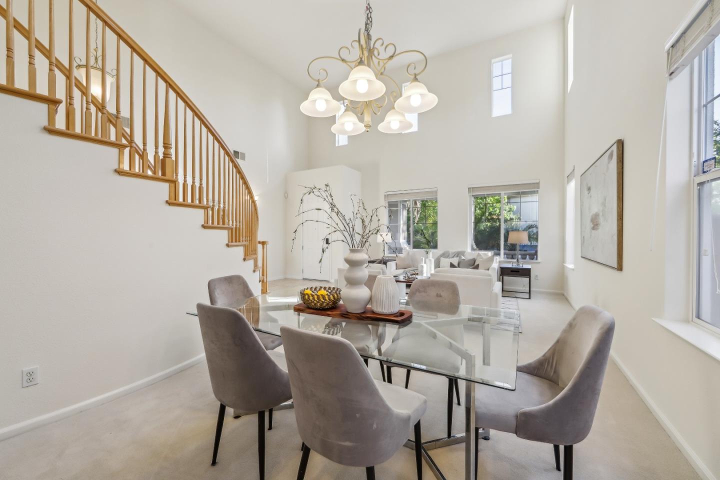Detail Gallery Image 16 of 87 For 1781 Indigo Oak Ln, San Jose,  CA 95121 - 5 Beds | 4 Baths