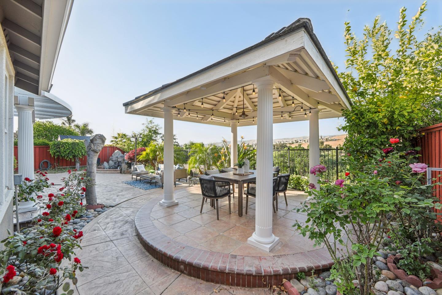 Detail Gallery Image 49 of 87 For 1781 Indigo Oak Ln, San Jose,  CA 95121 - 5 Beds | 4 Baths
