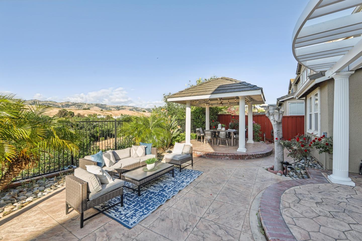 Detail Gallery Image 51 of 87 For 1781 Indigo Oak Ln, San Jose,  CA 95121 - 5 Beds | 4 Baths