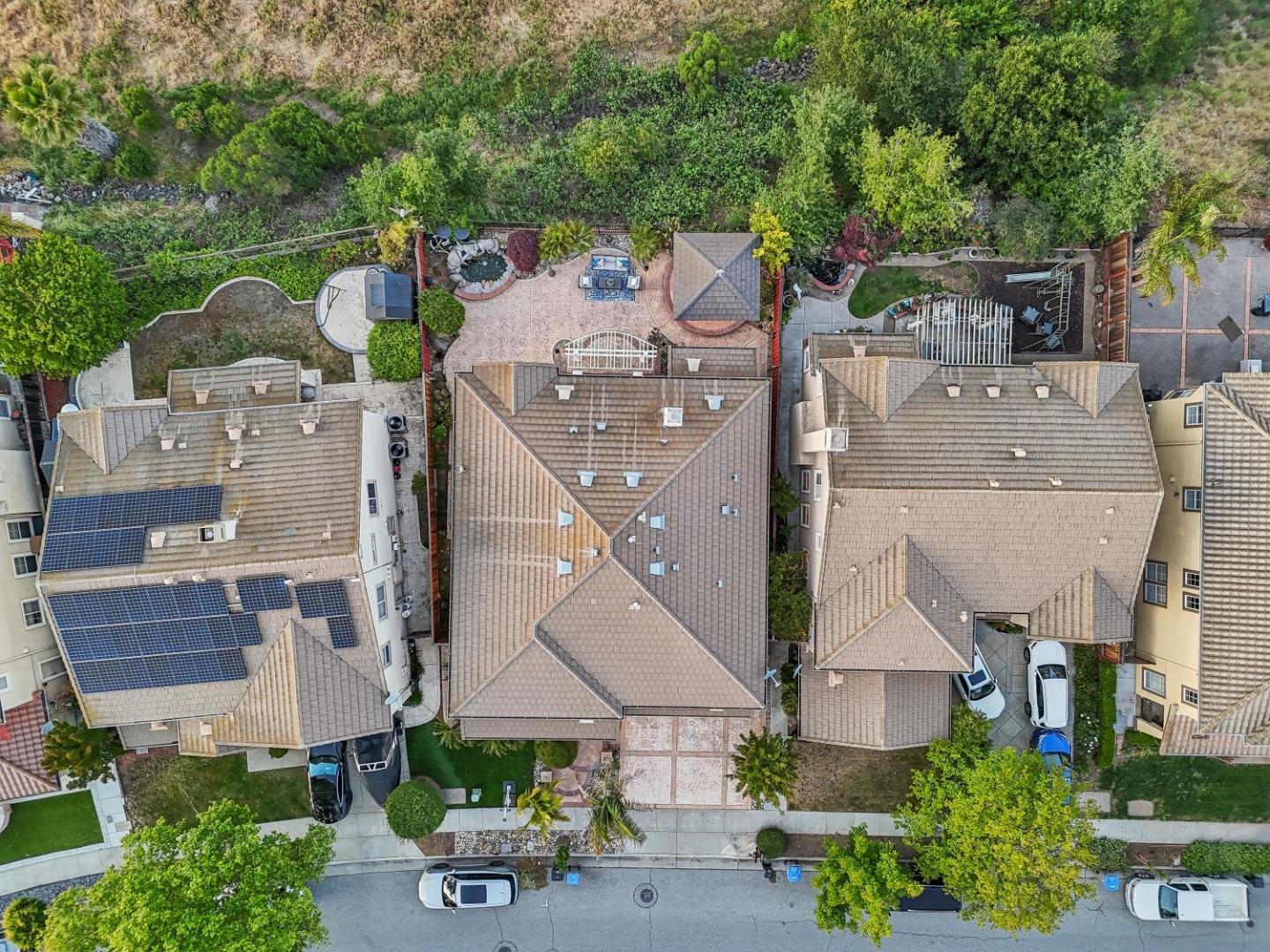 Detail Gallery Image 77 of 87 For 1781 Indigo Oak Ln, San Jose,  CA 95121 - 5 Beds | 4 Baths
