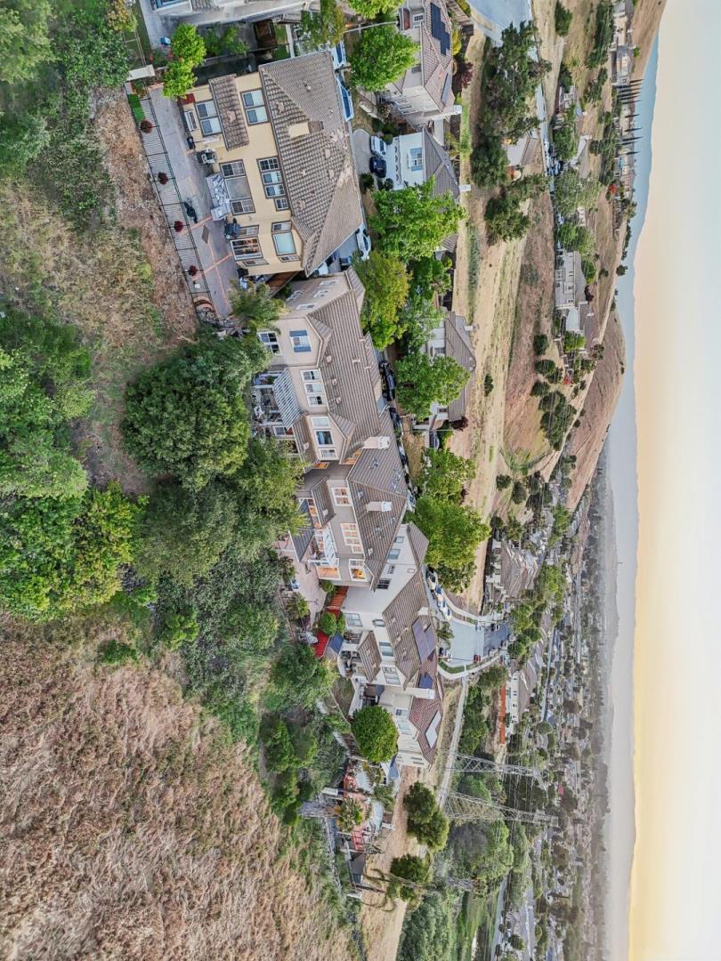 Detail Gallery Image 78 of 87 For 1781 Indigo Oak Ln, San Jose,  CA 95121 - 5 Beds | 4 Baths