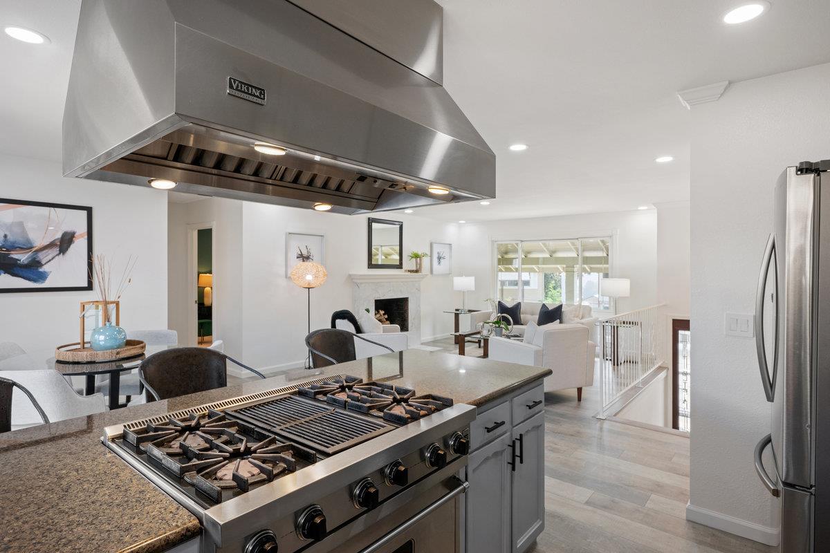 Detail Gallery Image 20 of 63 For 6 Big Sur Way, Pacifica,  CA 94044 - 4 Beds | 4 Baths