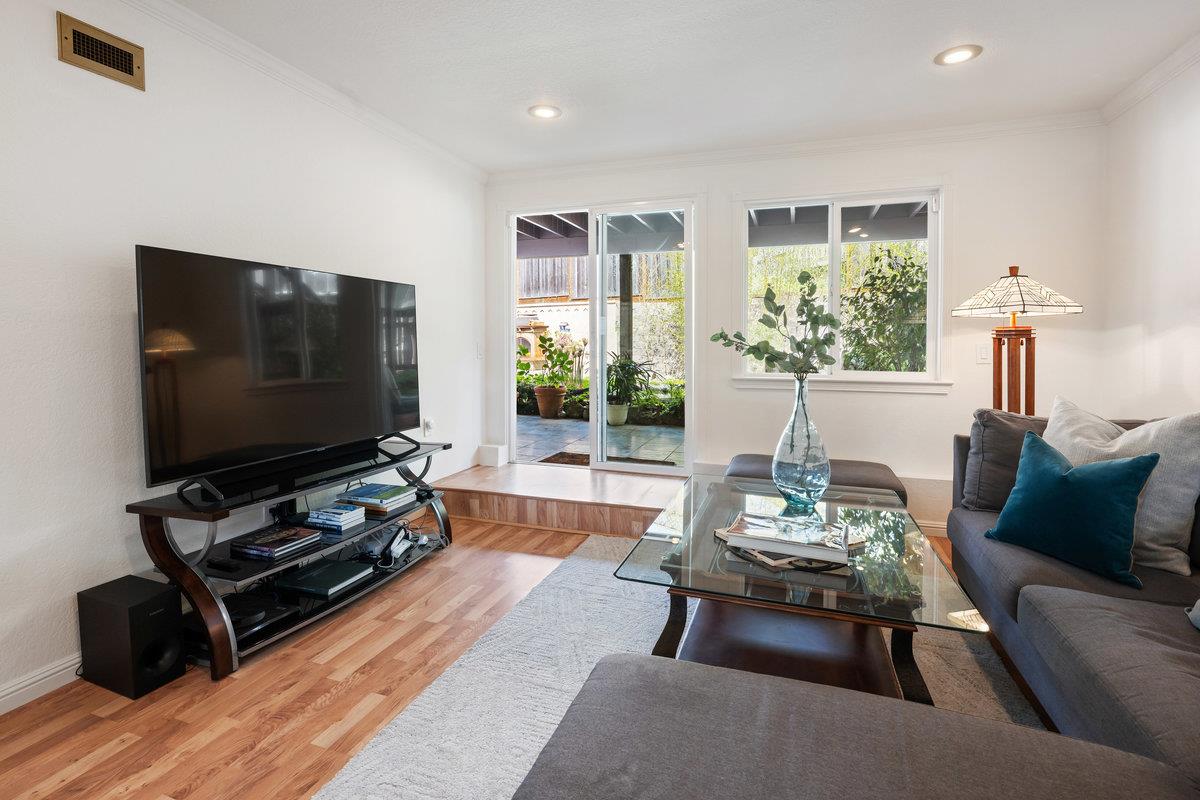 Detail Gallery Image 37 of 63 For 6 Big Sur Way, Pacifica,  CA 94044 - 4 Beds | 4 Baths