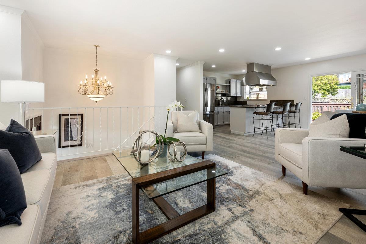 Detail Gallery Image 8 of 63 For 6 Big Sur Way, Pacifica,  CA 94044 - 4 Beds | 4 Baths