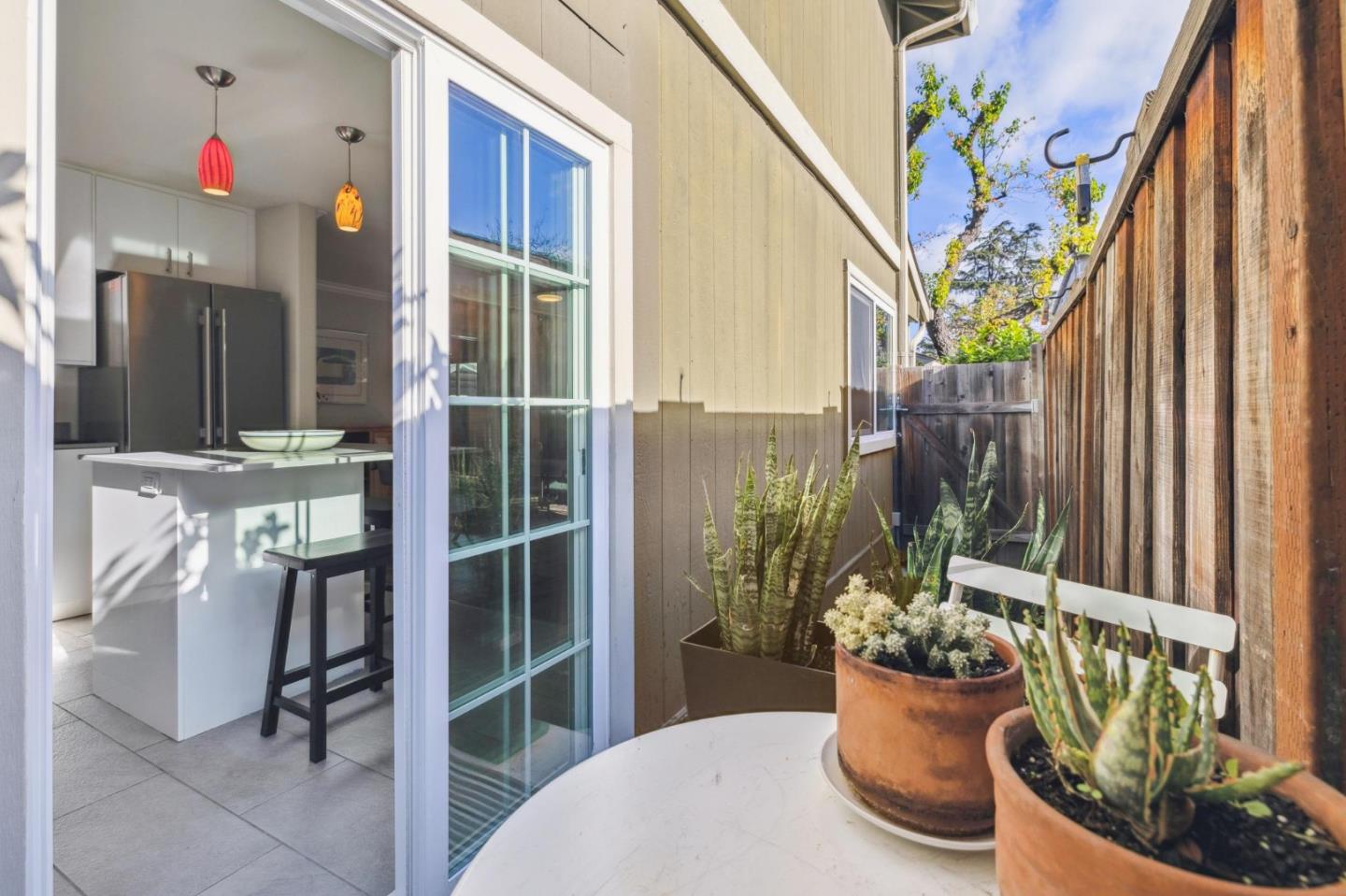Detail Gallery Image 16 of 35 For 1215 Bird Ave #106,  San Jose,  CA 95125 - 2 Beds | 1 Baths