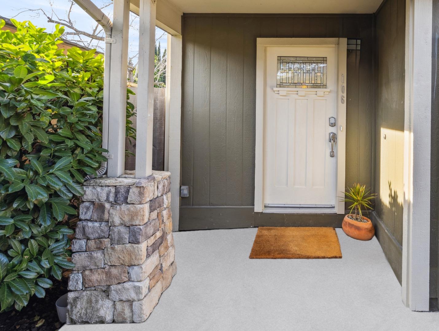 Detail Gallery Image 2 of 35 For 1215 Bird Ave #106,  San Jose,  CA 95125 - 2 Beds | 1 Baths