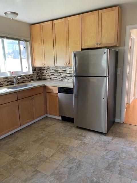 Detail Gallery Image 2 of 8 For 600 19th Ave, San Mateo,  CA 94402 - 2 Beds | 1 Baths