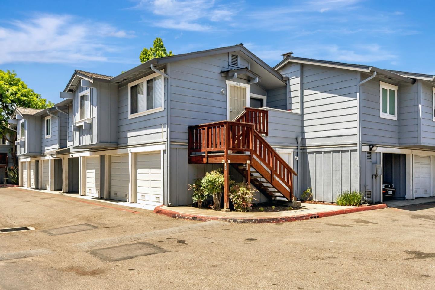 Detail Gallery Image 5 of 41 For 549 Groth Pl, San Jose,  CA 95111 - 2 Beds | 1 Baths