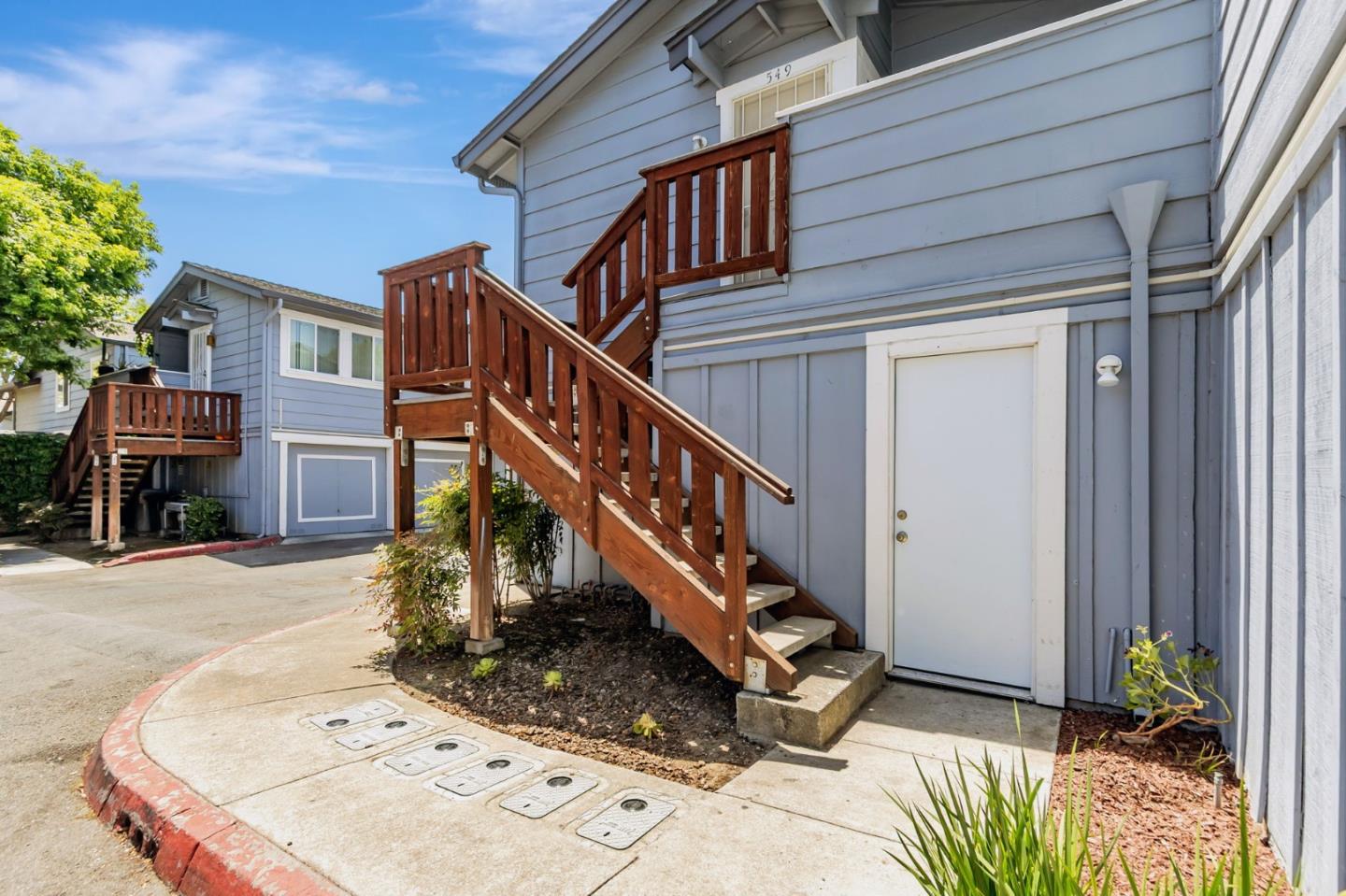 Detail Gallery Image 7 of 41 For 549 Groth Pl, San Jose,  CA 95111 - 2 Beds | 1 Baths