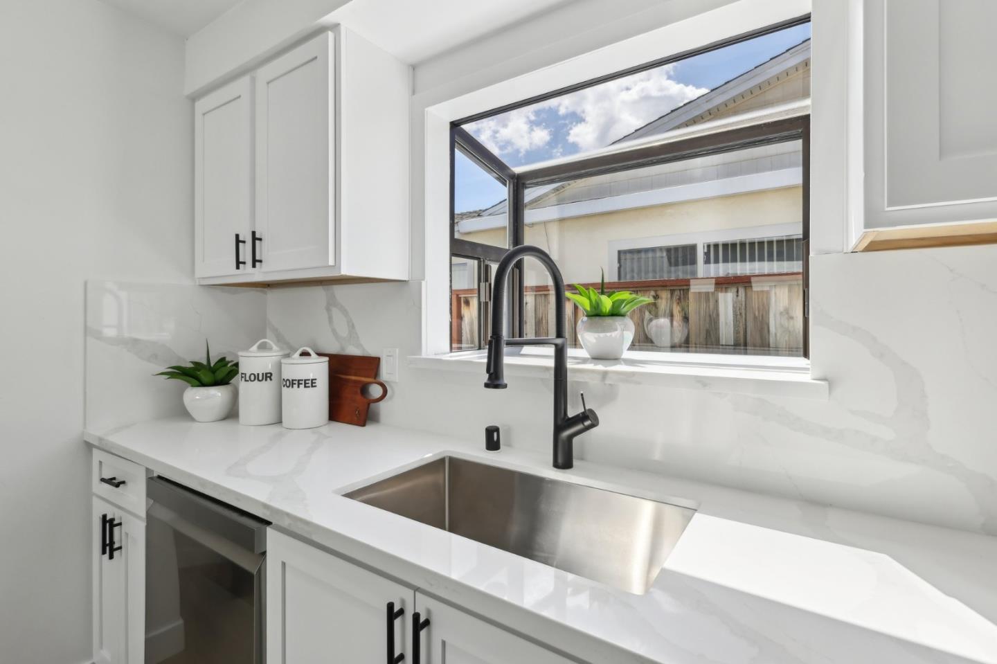 Detail Gallery Image 18 of 50 For 613 Pilgrim Dr, Foster City,  CA 94404 - 4 Beds | 2 Baths