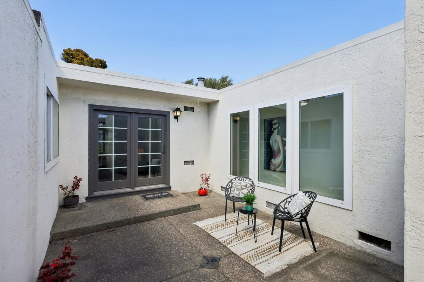 Detail Gallery Image 4 of 50 For 613 Pilgrim Dr, Foster City,  CA 94404 - 4 Beds | 2 Baths