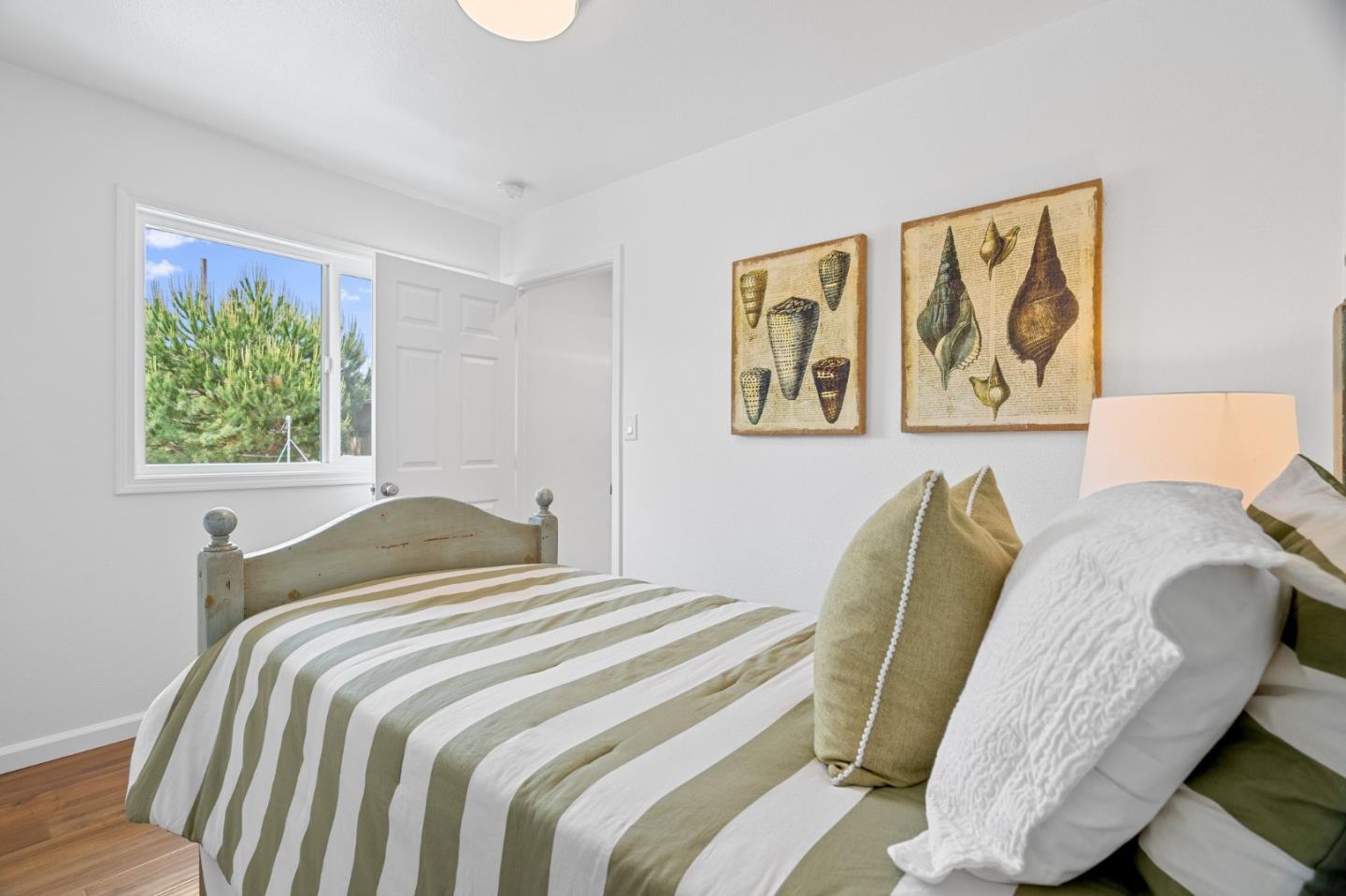 Detail Gallery Image 19 of 40 For 2404 Gabriel Ave, Mountain View,  CA 94040 - 6 Beds | 4 Baths