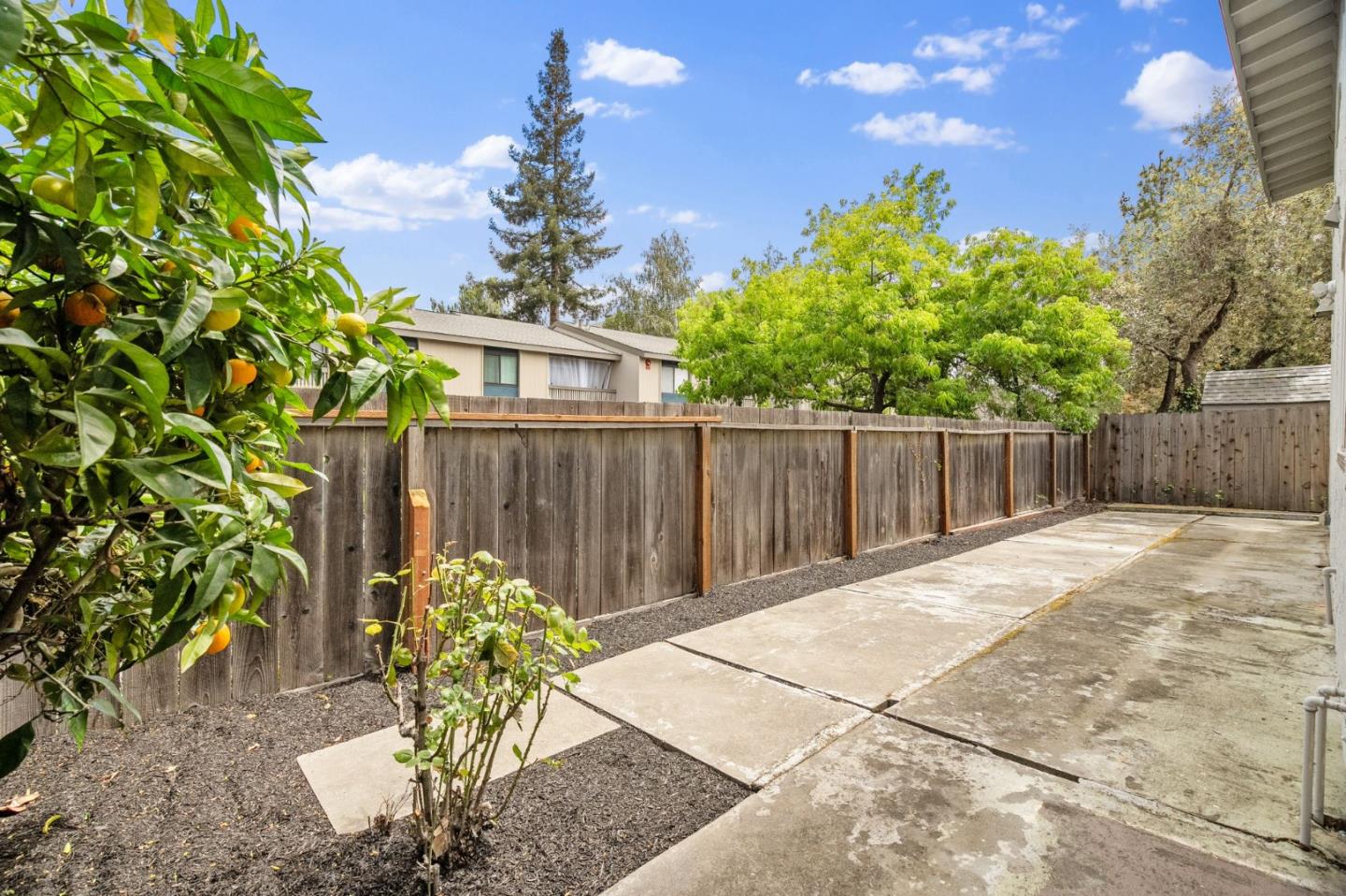 Detail Gallery Image 26 of 40 For 2404 Gabriel Ave, Mountain View,  CA 94040 - 6 Beds | 4 Baths