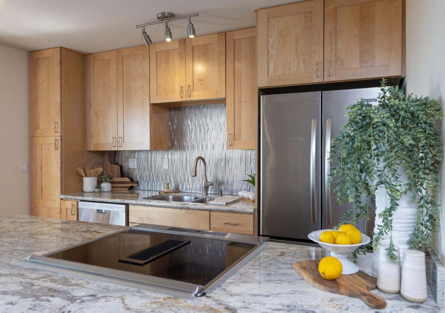 Detail Gallery Image 5 of 27 For 825 Balboa Ave #104,  Capitola,  CA 95010 - 2 Beds | 1/1 Baths
