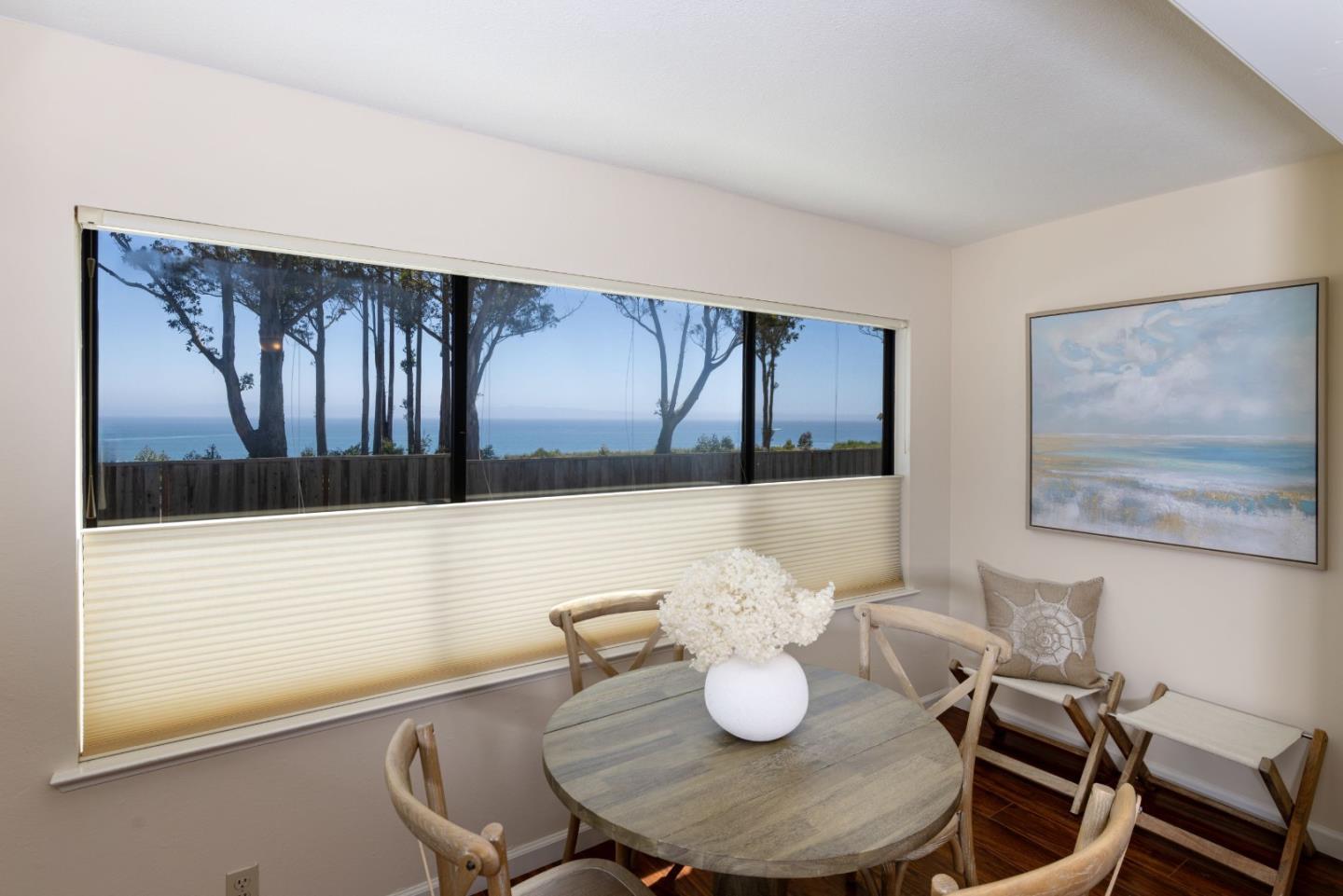 Detail Gallery Image 7 of 27 For 825 Balboa Ave #104,  Capitola,  CA 95010 - 2 Beds | 1/1 Baths