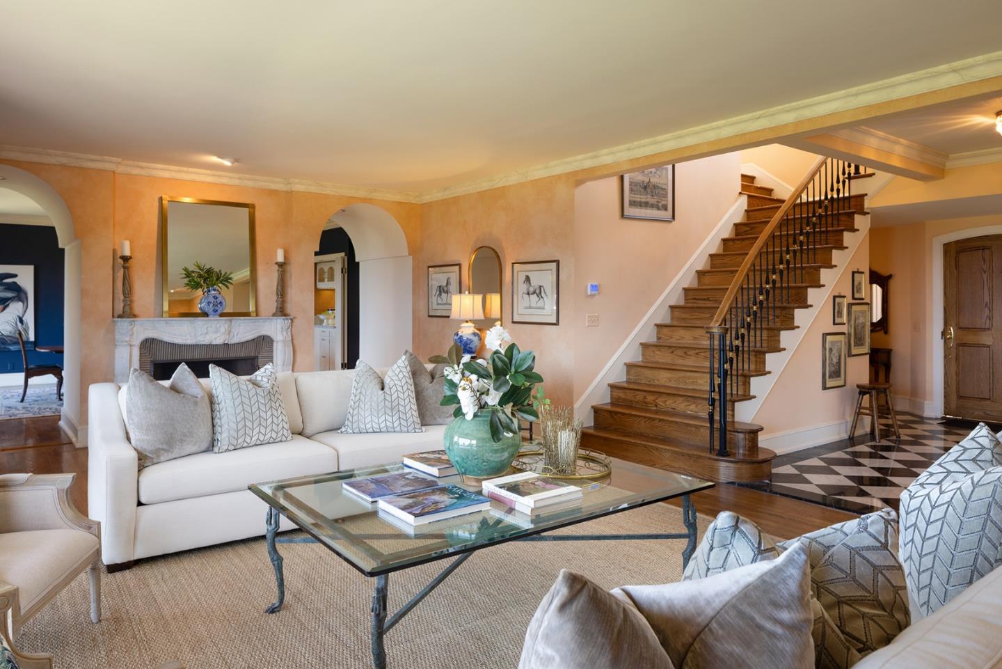 Detail Gallery Image 8 of 59 For 228 Lower Walden Rd, Carmel,  CA 93923 - 4 Beds | 4/1 Baths