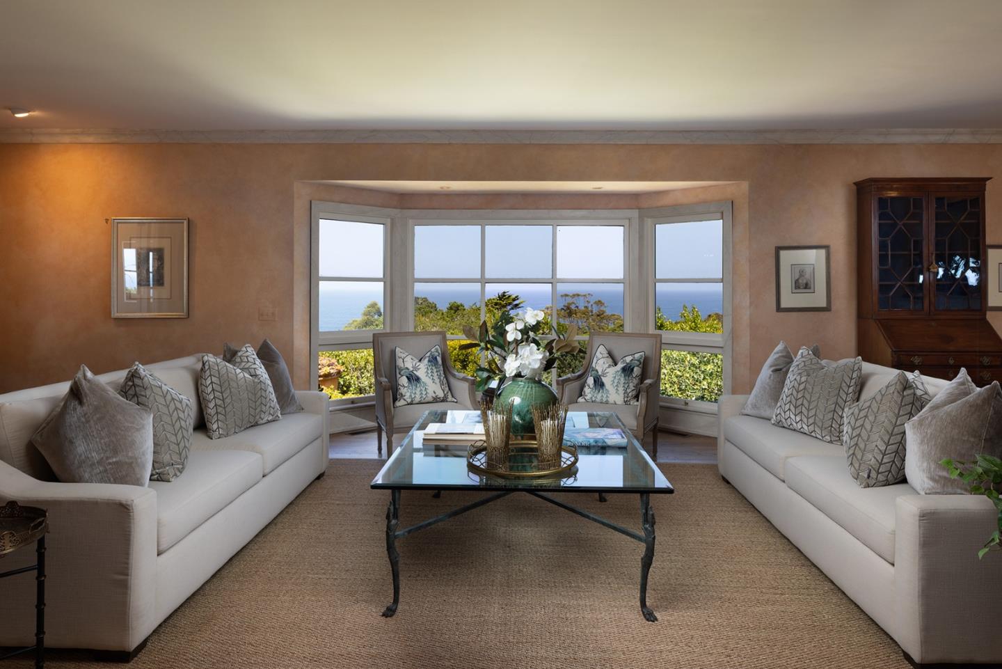 Detail Gallery Image 9 of 59 For 228 Lower Walden Rd, Carmel,  CA 93923 - 4 Beds | 4/1 Baths