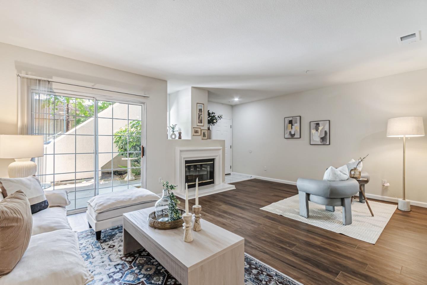 Detail Gallery Image 3 of 24 For 1815 Sheri Ann Cir, San Jose,  CA 95131 - 2 Beds | 2 Baths