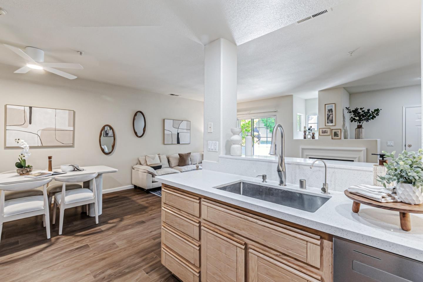 Detail Gallery Image 9 of 24 For 1815 Sheri Ann Cir, San Jose,  CA 95131 - 2 Beds | 2 Baths