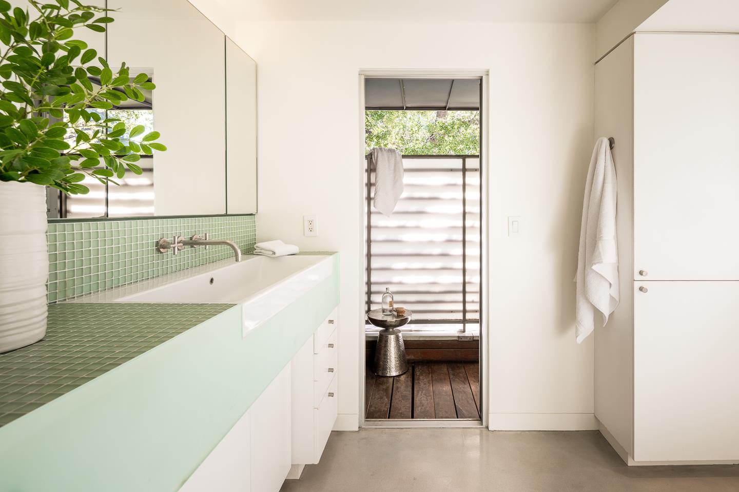 Detail Gallery Image 12 of 18 For 1515 Cowper St, Palo Alto,  CA 94301 - 5 Beds | 3/1 Baths