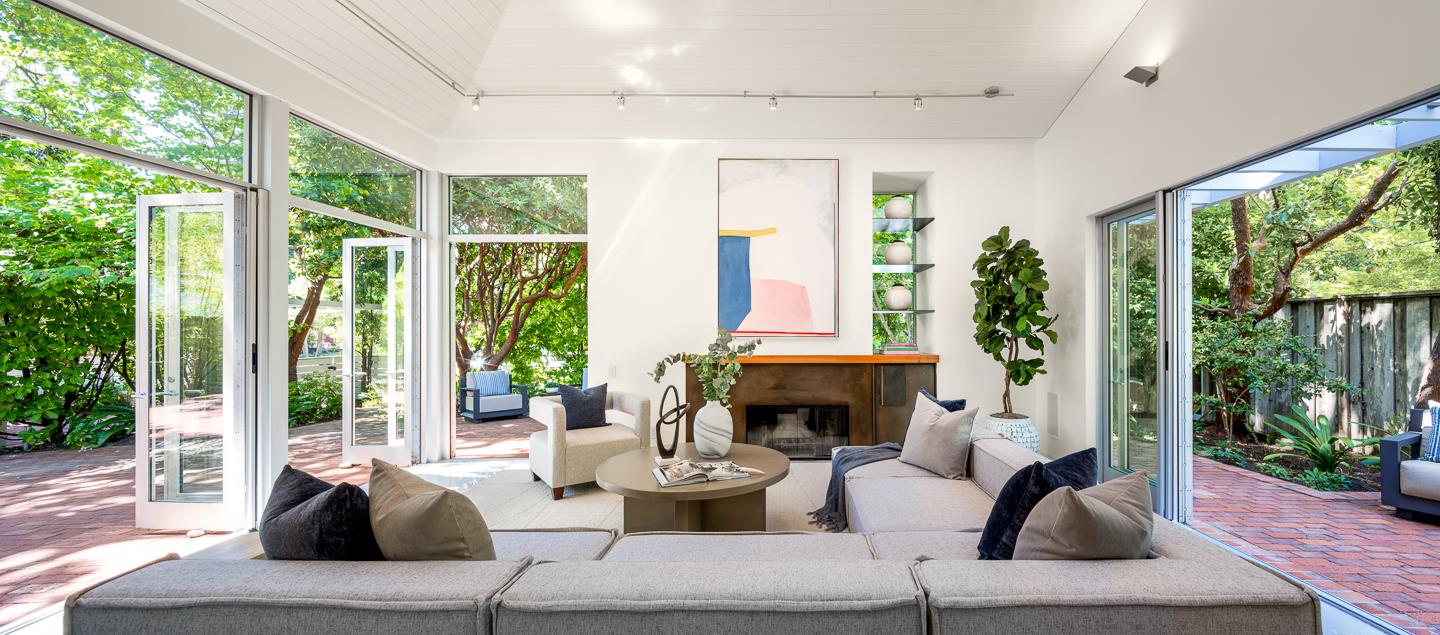 Detail Gallery Image 5 of 18 For 1515 Cowper St, Palo Alto,  CA 94301 - 5 Beds | 3/1 Baths